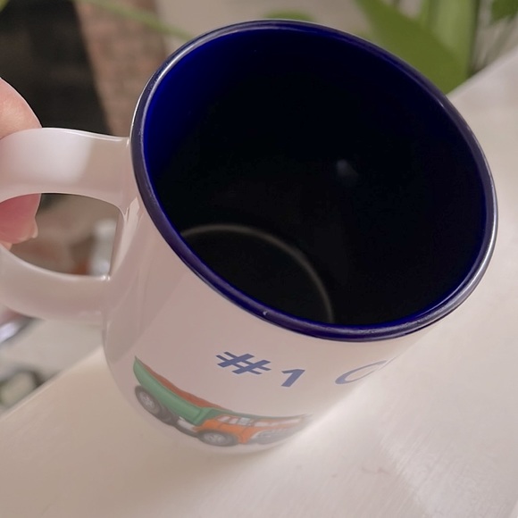 2 coffee cups #1 crossing guard and Pinnacle - Picture 5 of 11